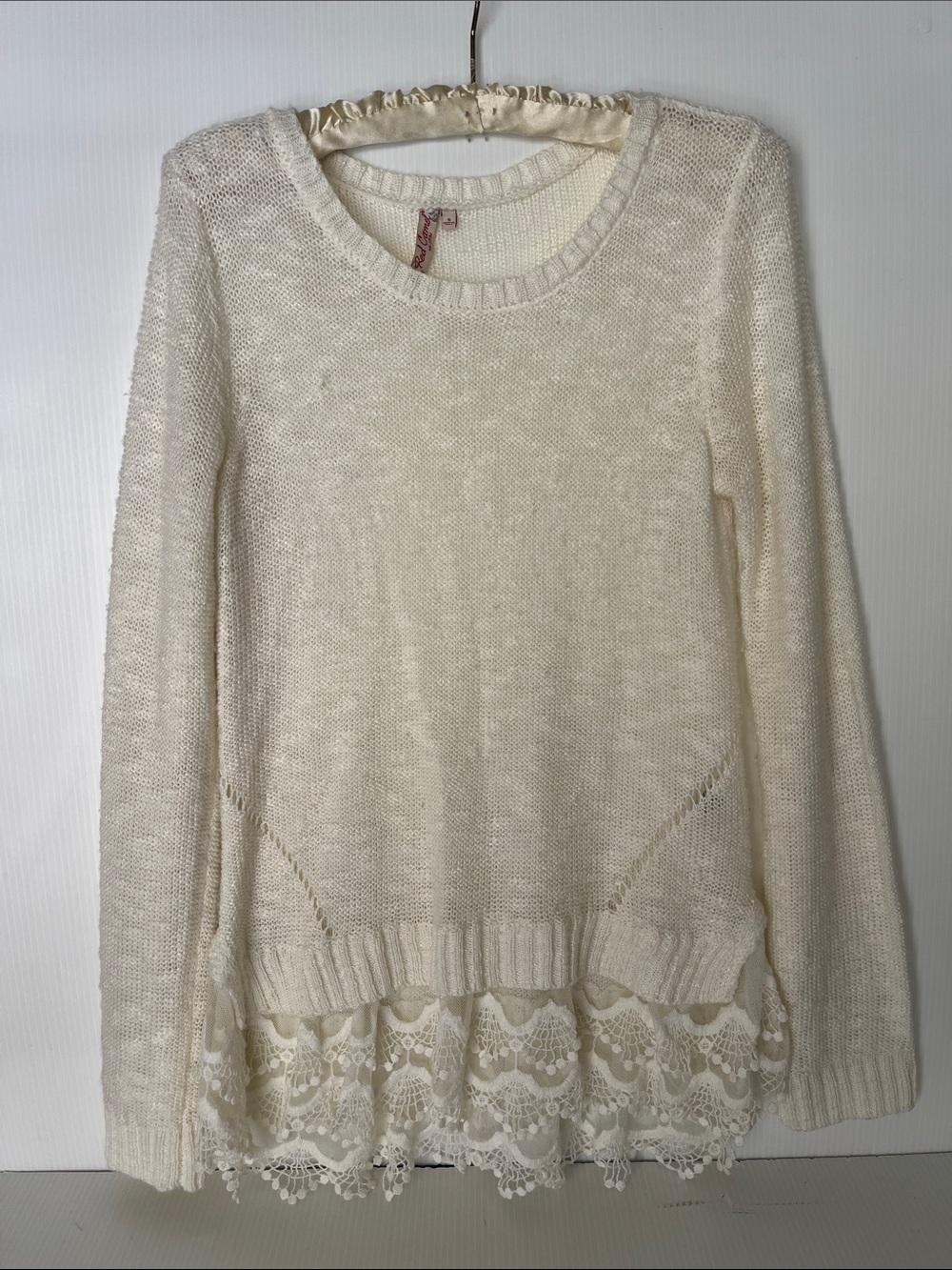 Red Camel Sweater Size S